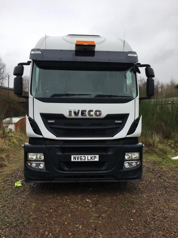 Автомобиль iveco stralis