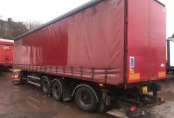 SDC<br>Rear steer curtainsider. With Moffat bkt