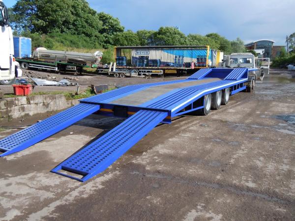 MONTRACON STEPFRAME VAN TRANSPORTER